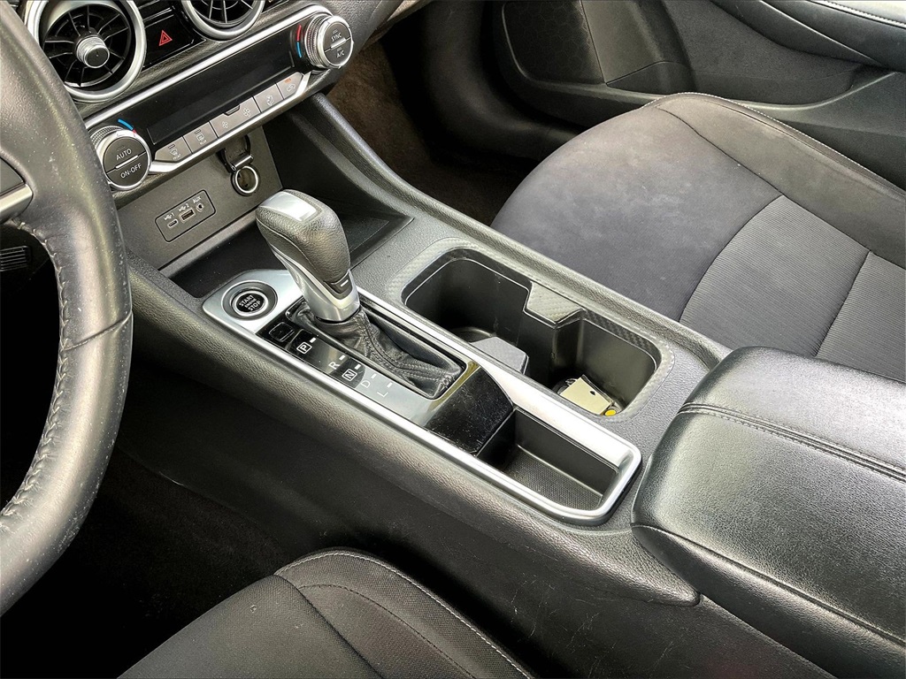 2020 Nissan Sentra SV - Photo 19