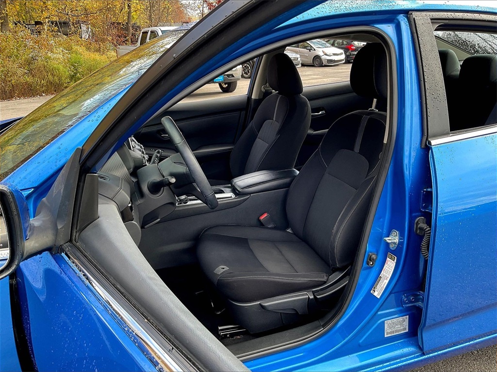 2020 Nissan Sentra SV - Photo 10