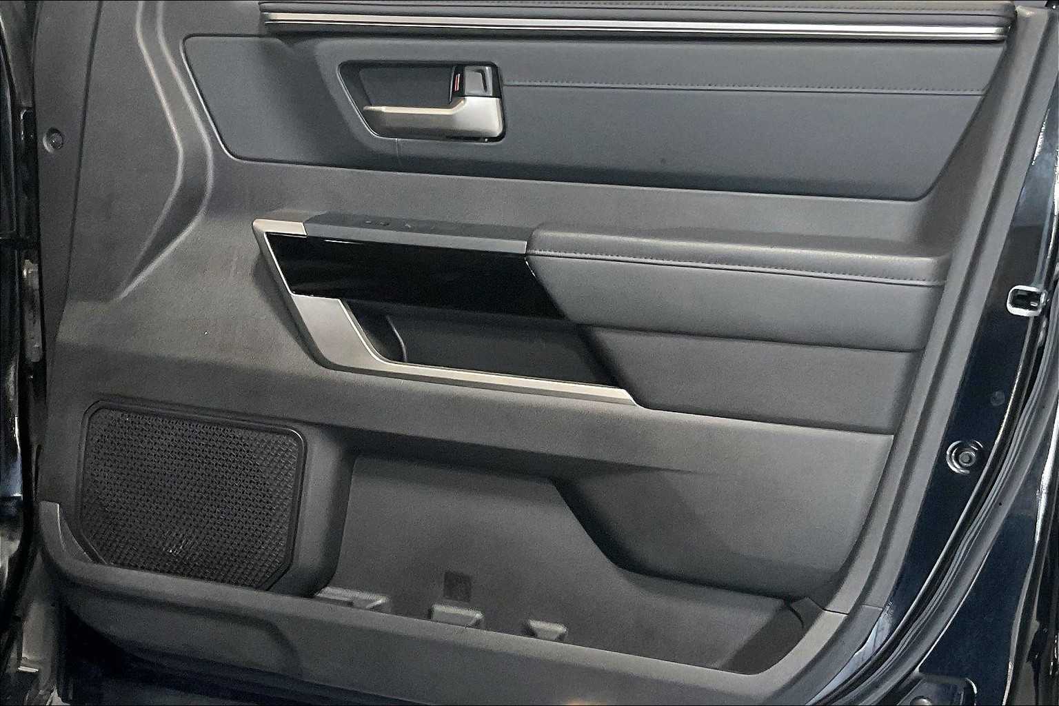2022 Toyota Tundra Limited - Photo 12