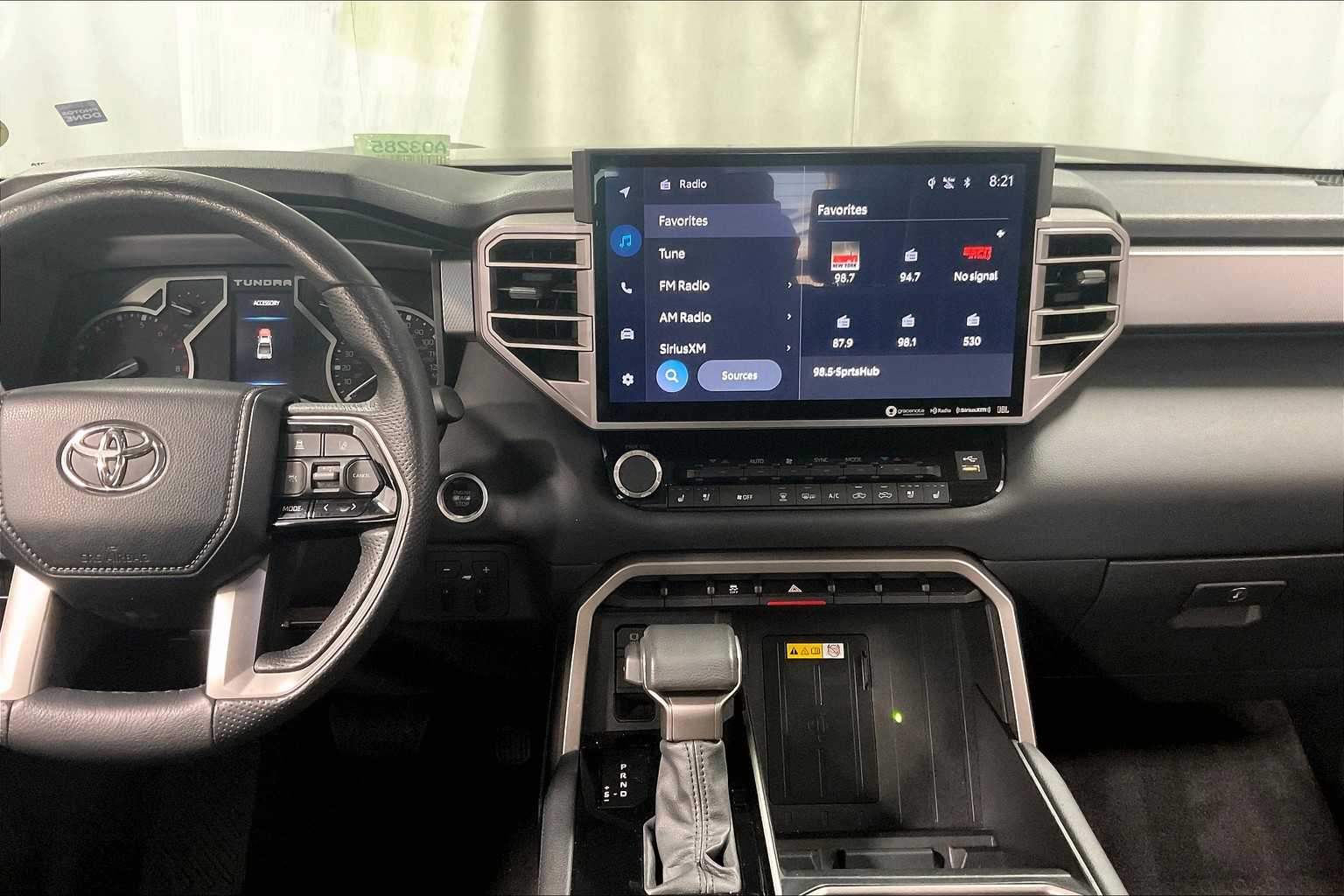 2022 Toyota Tundra Limited - Photo 18