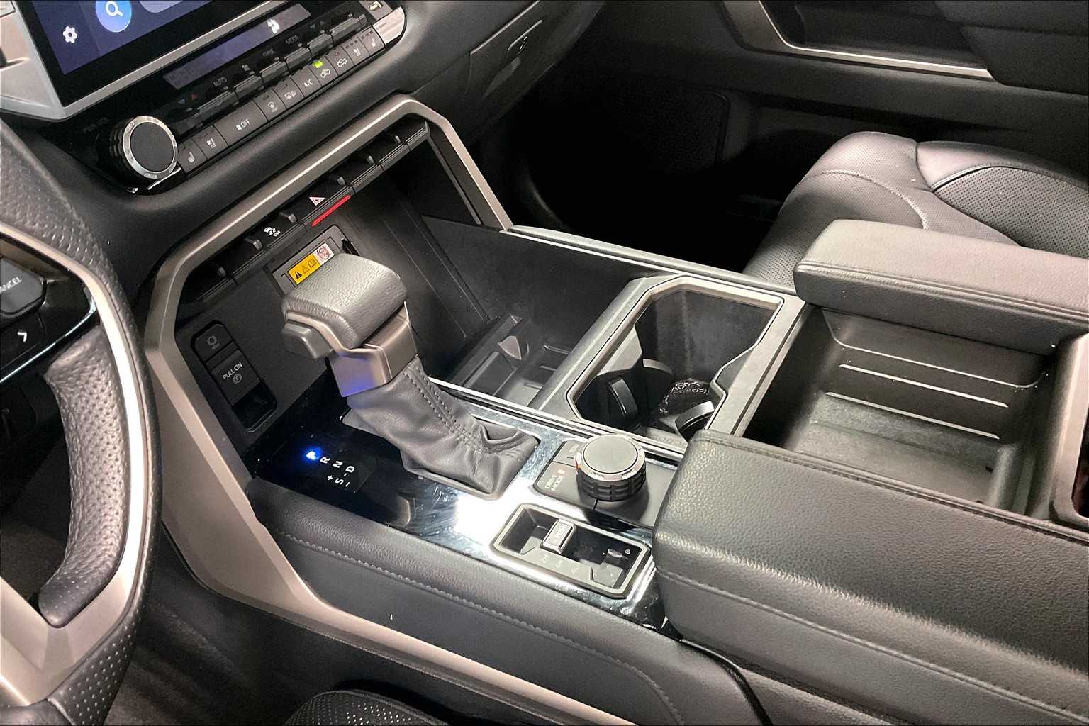 2022 Toyota Tundra Limited - Photo 20