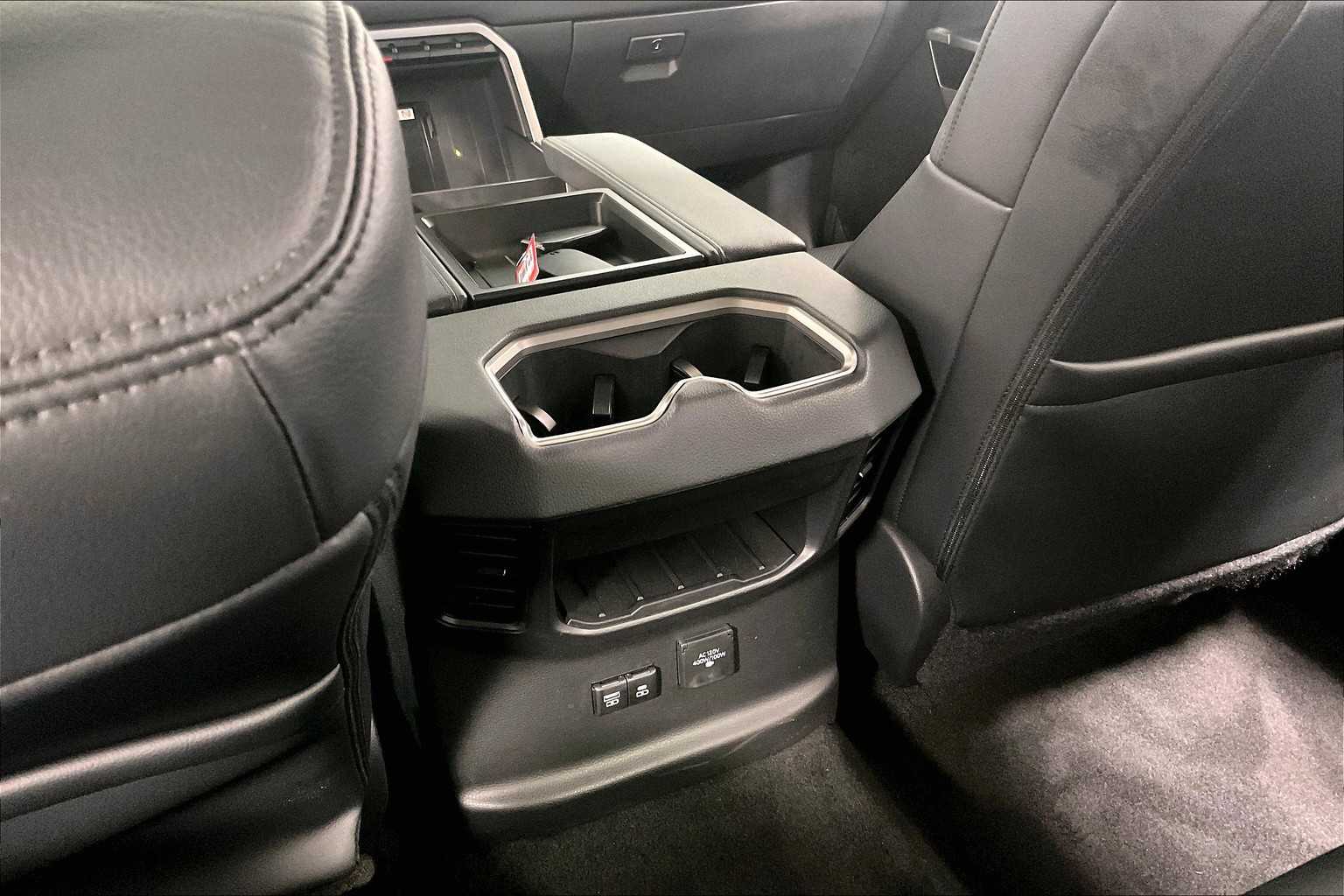 2022 Toyota Tundra Limited - Photo 27