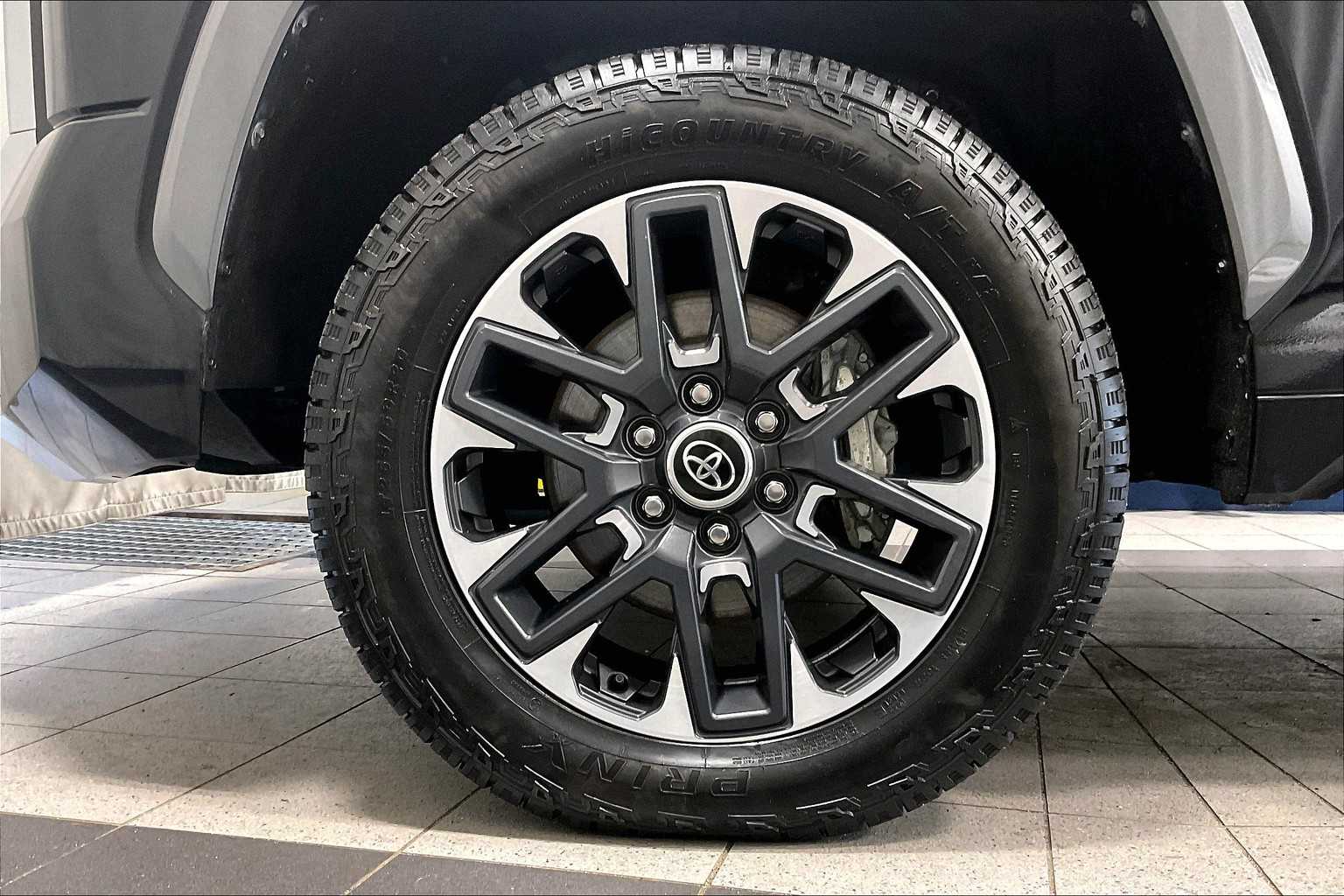 2022 Toyota Tundra Limited - Photo 7
