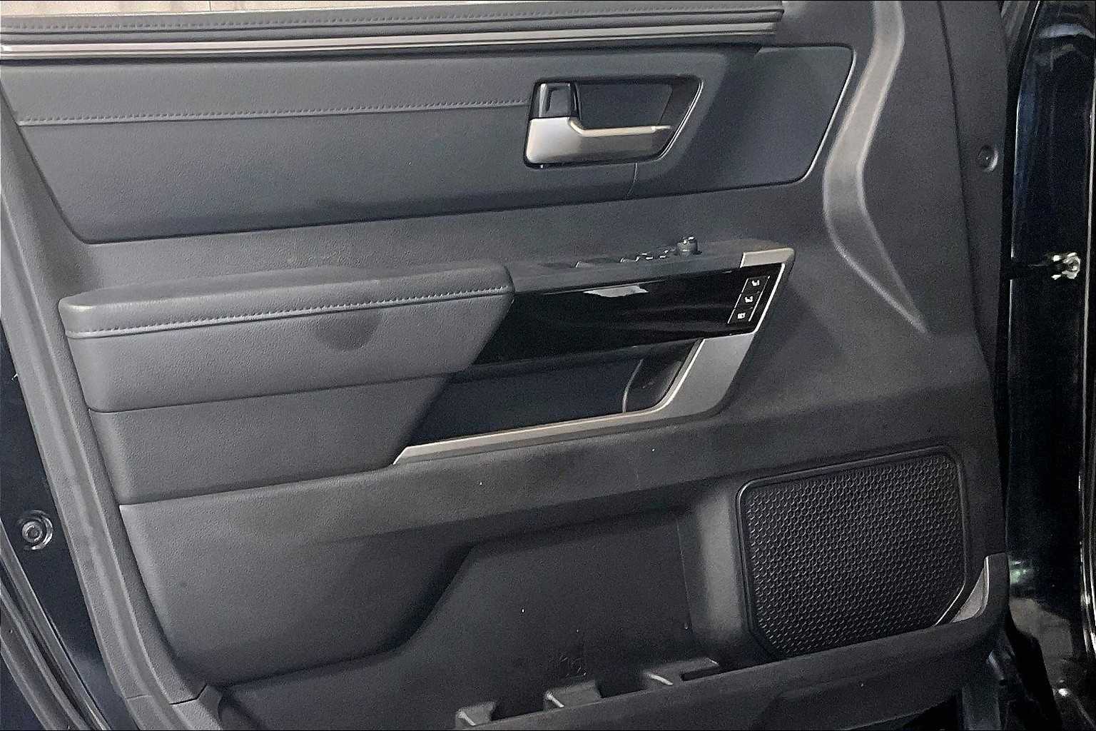 2022 Toyota Tundra Limited - Photo 9