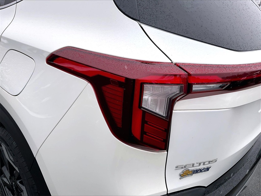 2024 Kia Seltos SX - Photo 30