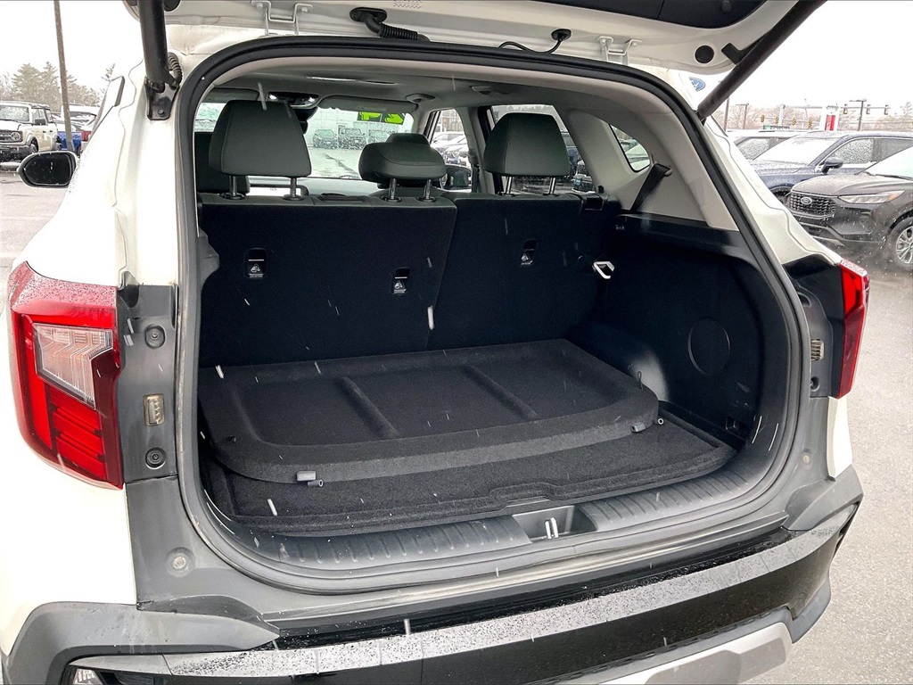 2024 Kia Seltos SX - Photo 34