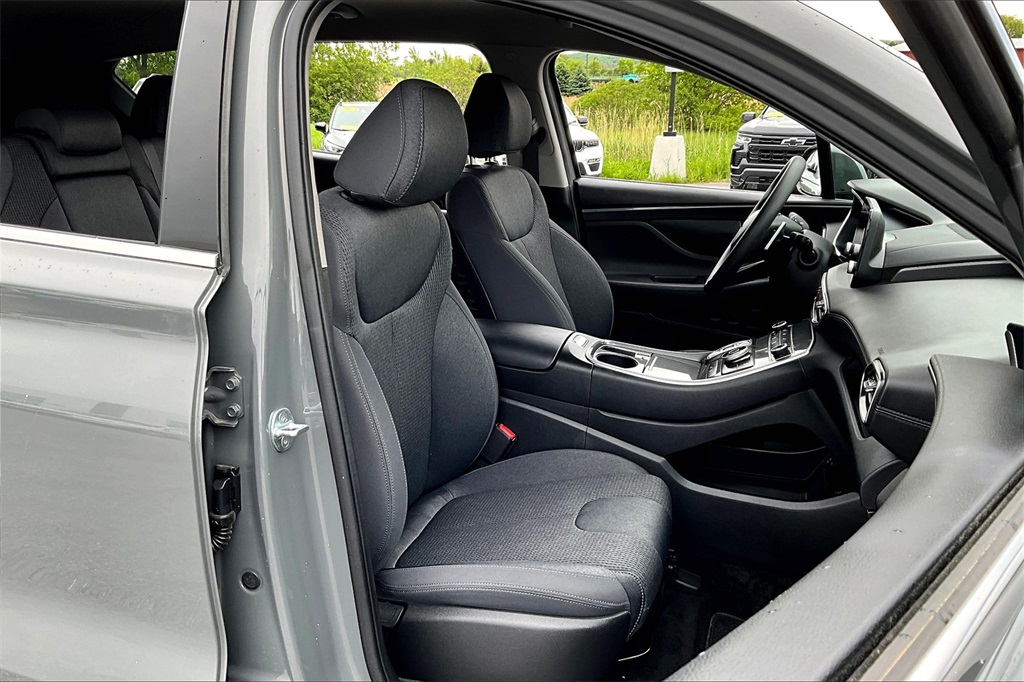 2022 Hyundai Santa Fe SEL - Photo 11