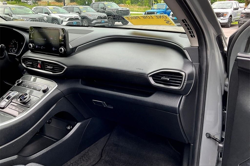 2022 Hyundai Santa Fe SEL - Photo 13