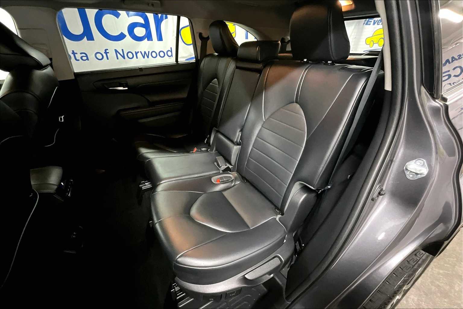 2021 Toyota Highlander XLE - Photo 15