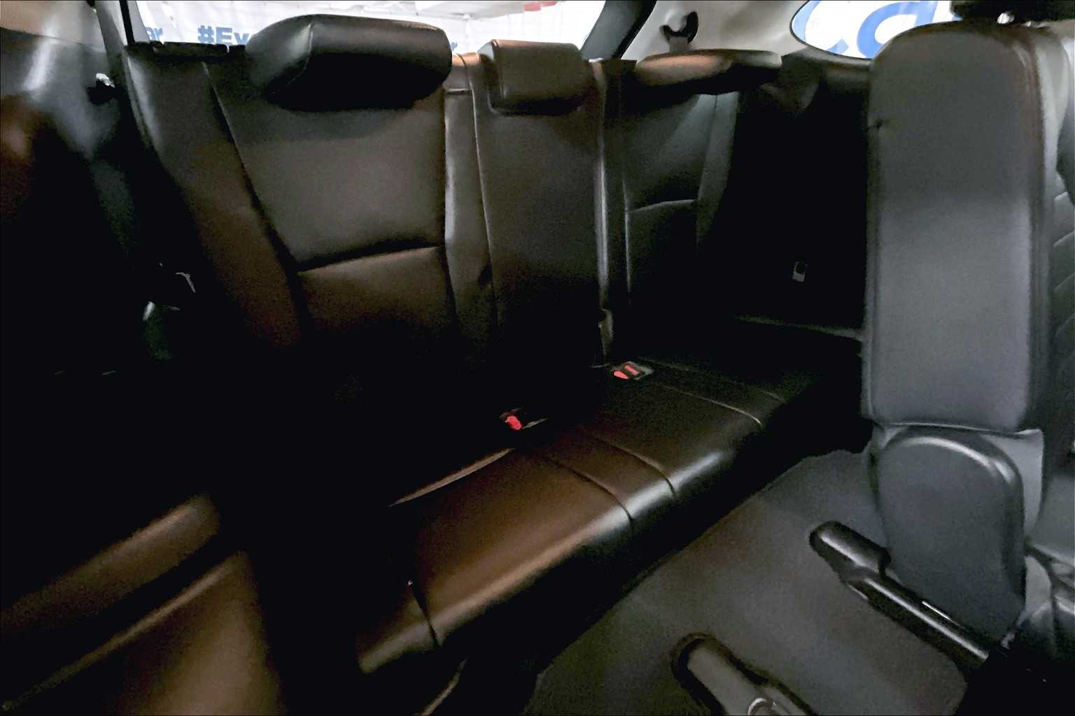 2021 Toyota Highlander XLE - Photo 17