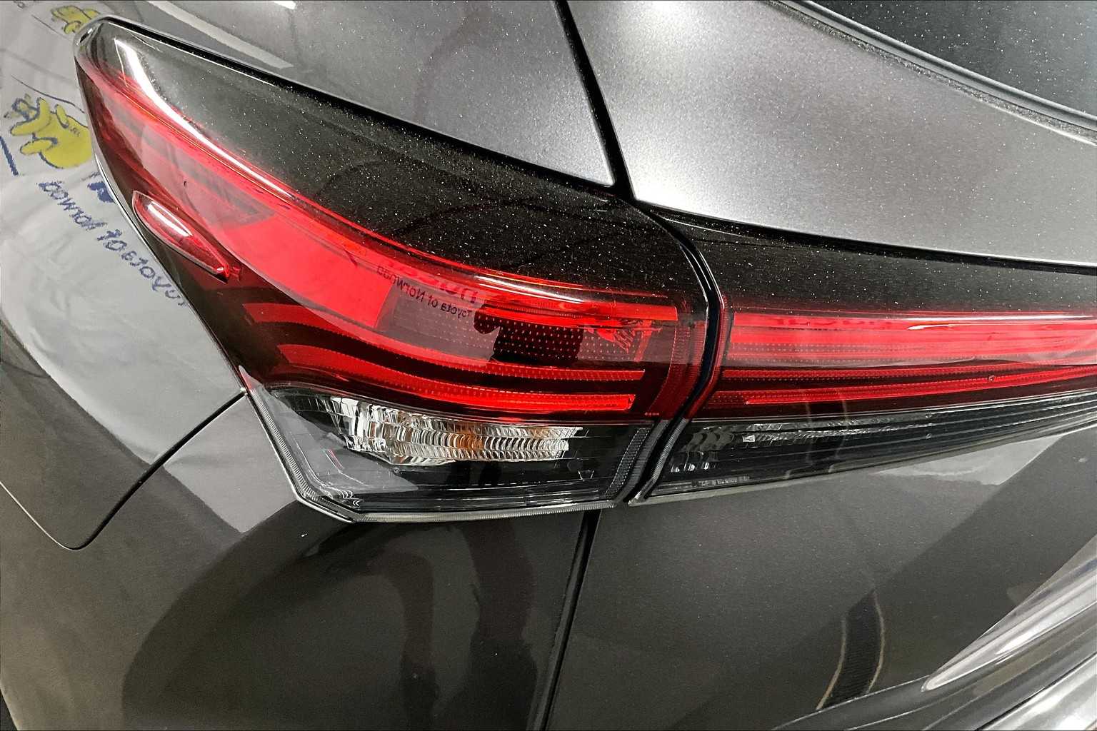 2021 Toyota Highlander XLE - Photo 35