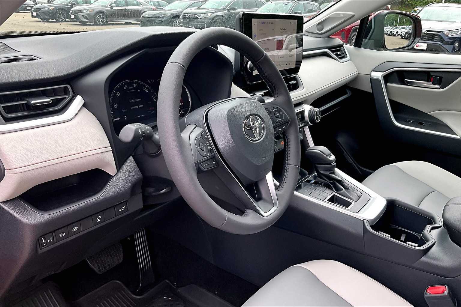 2025 Toyota RAV4 XLE Premium - Photo 9