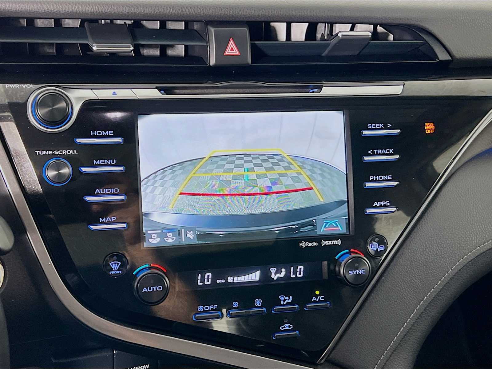 2019 Toyota Camry XSE - Photo 13