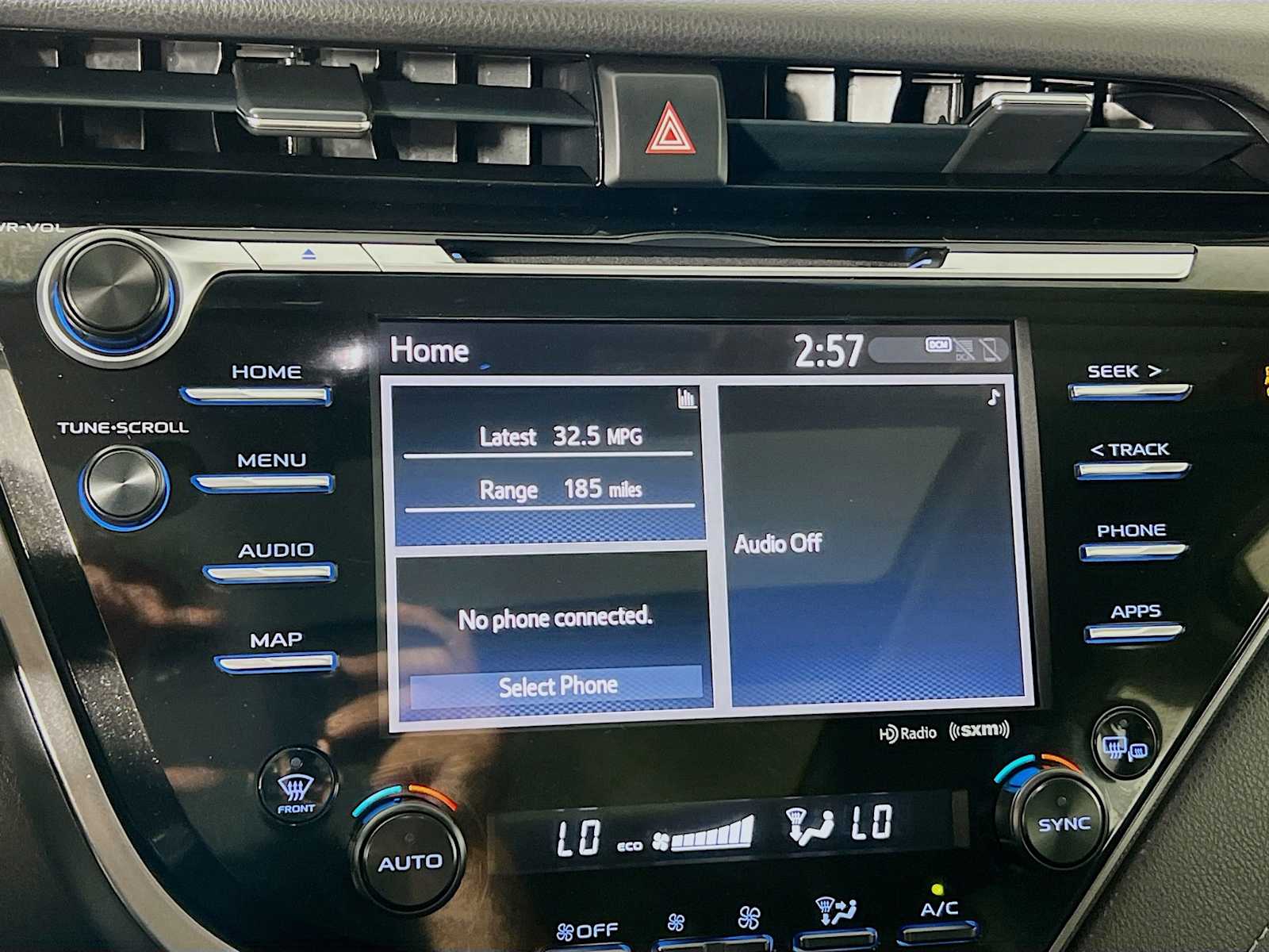 2019 Toyota Camry XSE - Photo 14