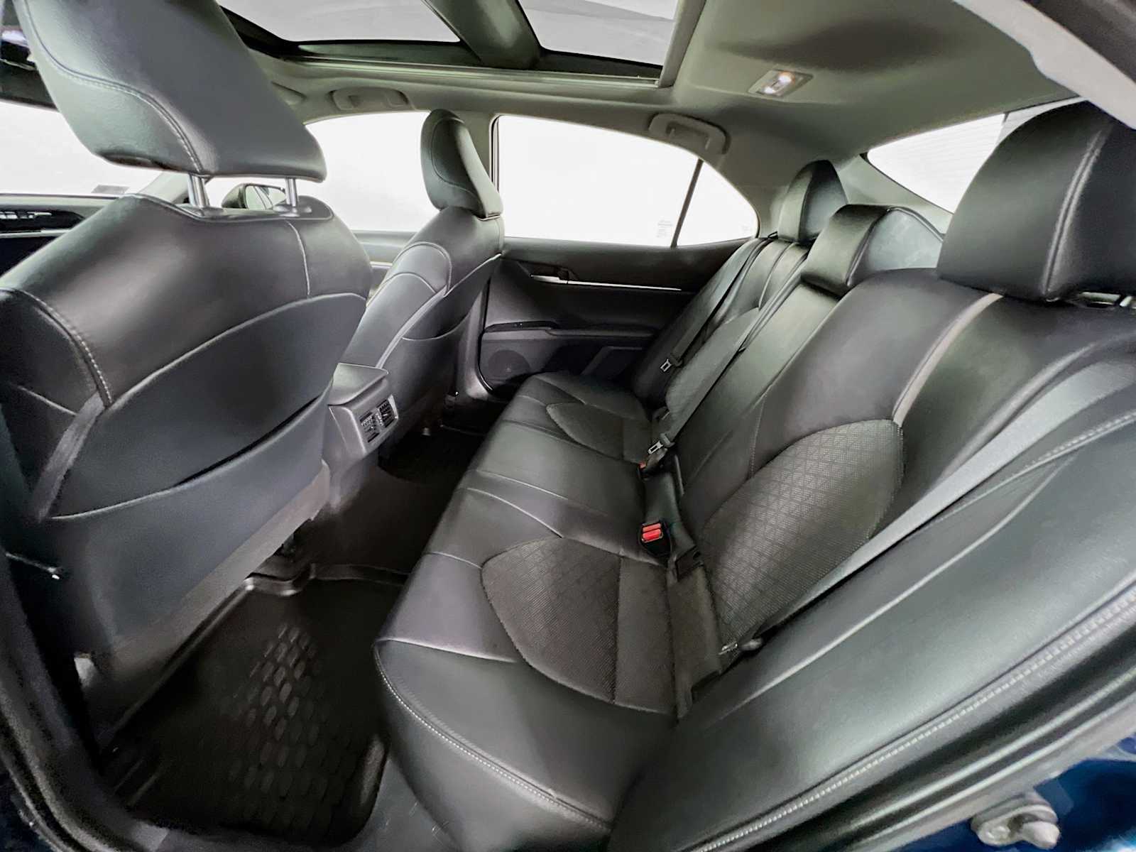 2019 Toyota Camry XSE - Photo 25