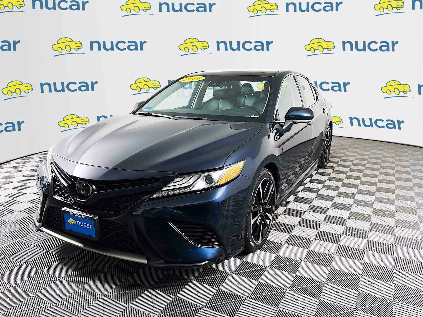 2019 Toyota Camry XSE - Photo 3