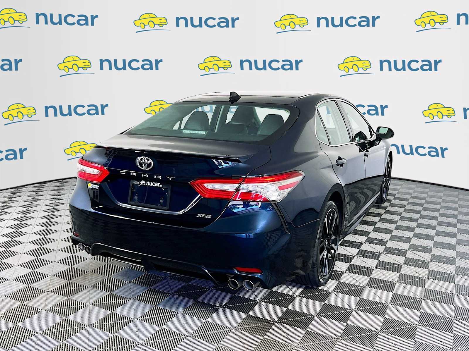 2019 Toyota Camry XSE - Photo 7