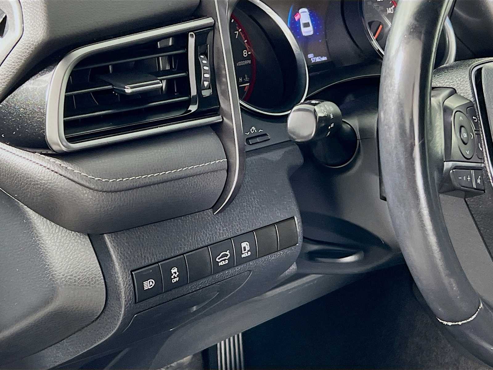 2019 Toyota Camry XSE - Photo 10