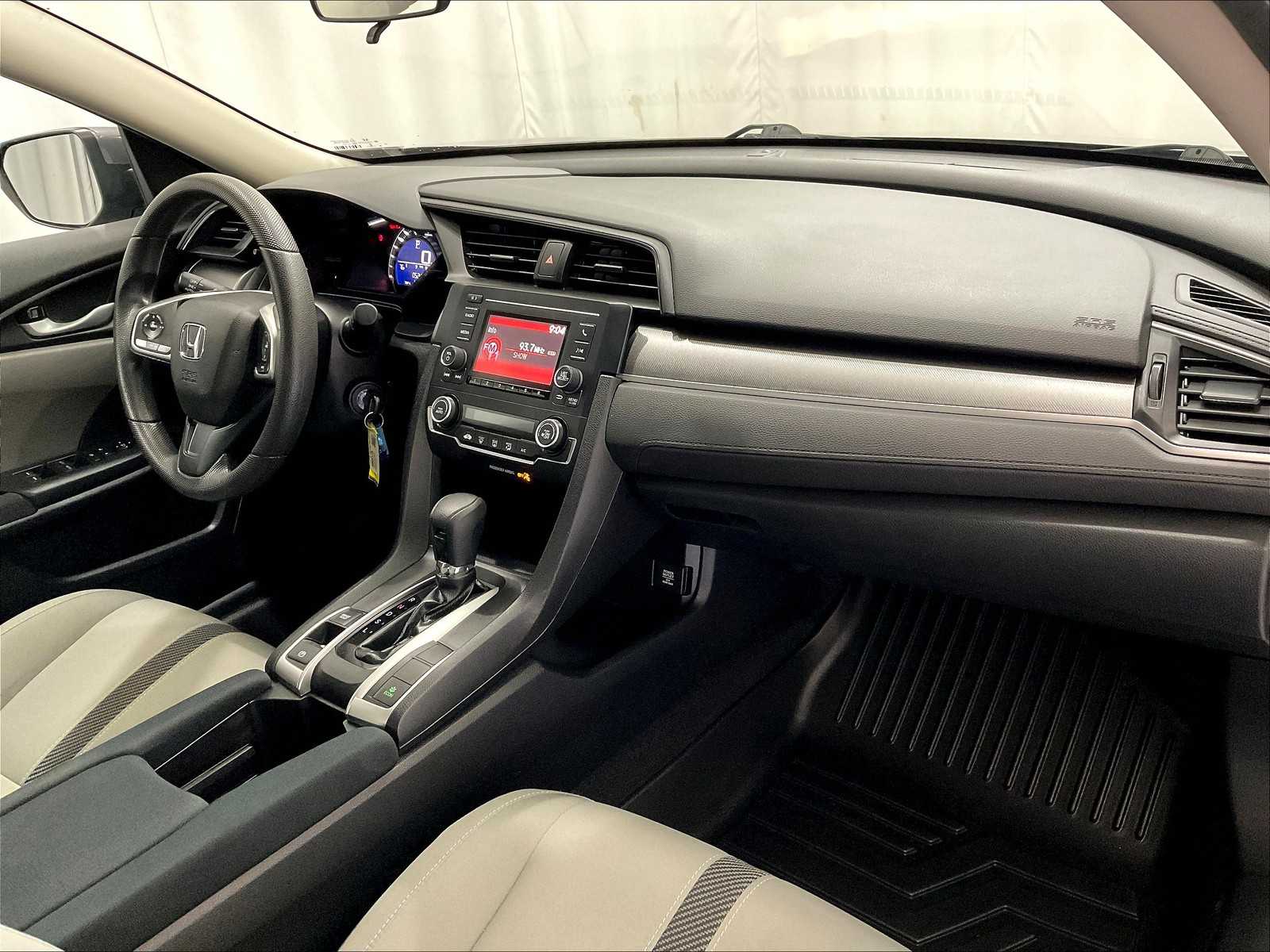 2018 Honda Civic LX - Photo 14