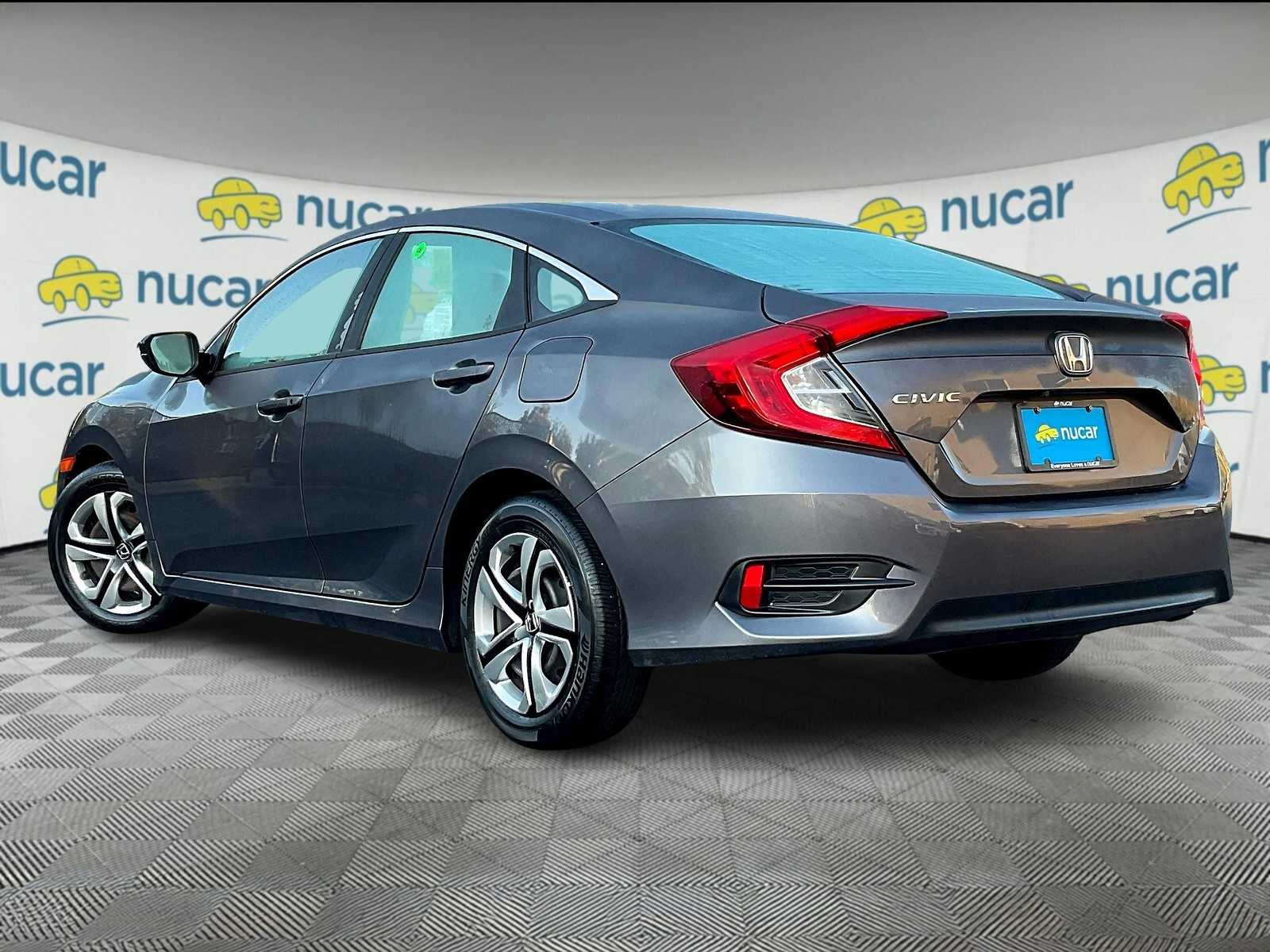 2018 Honda Civic LX - Photo 4