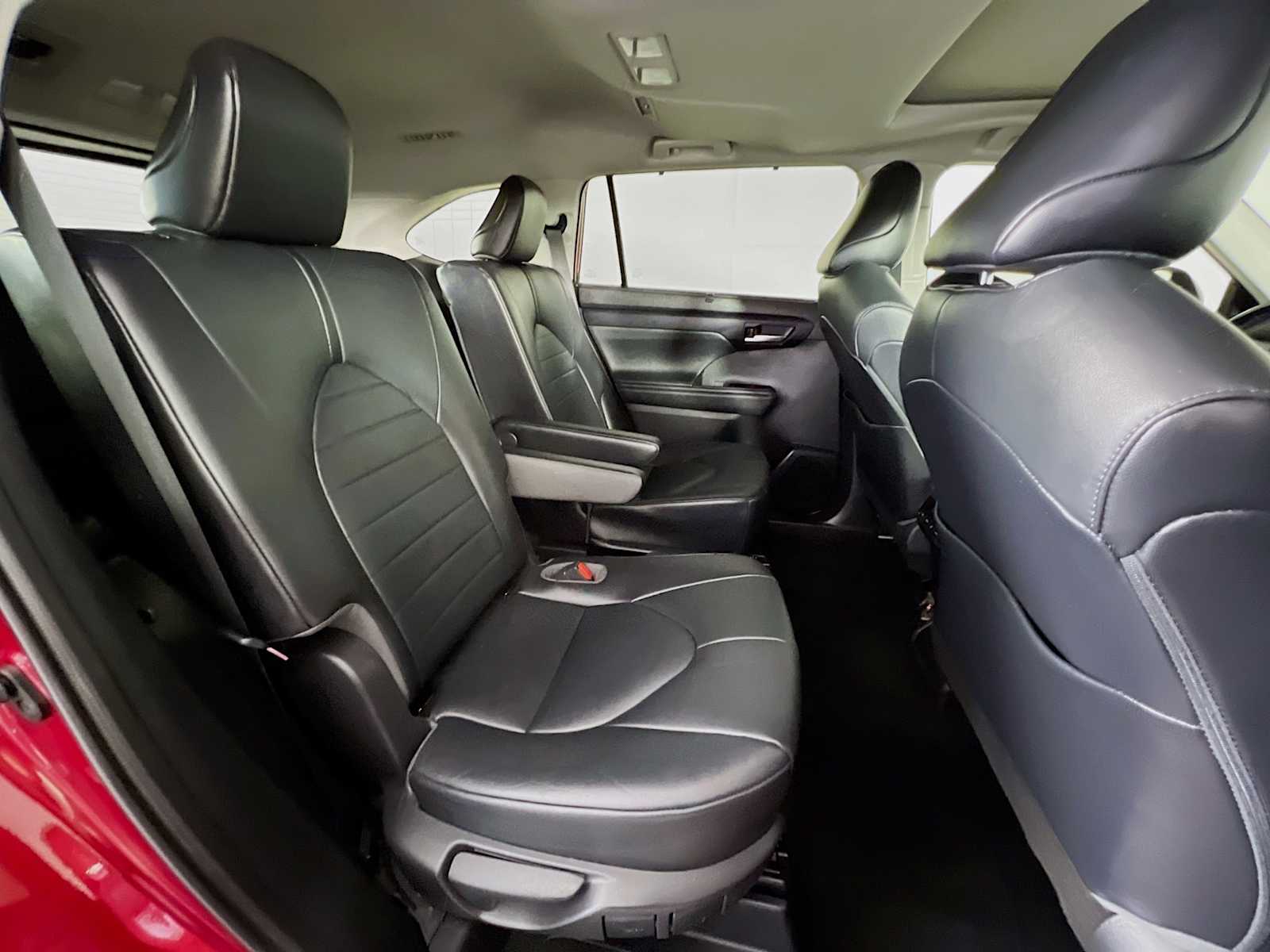 2021 Toyota Highlander XLE - Photo 29