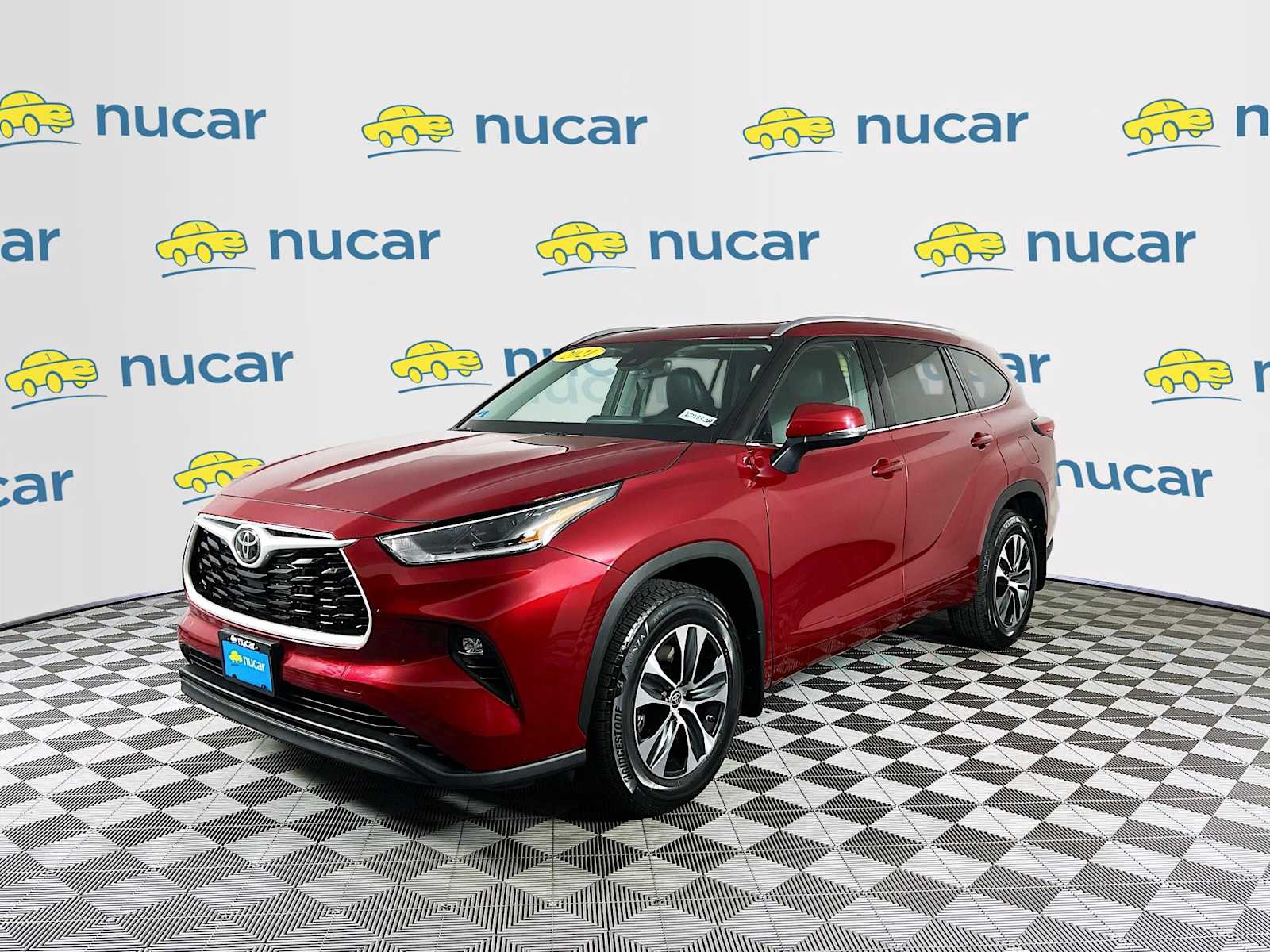 2021 Toyota Highlander XLE - Photo 3