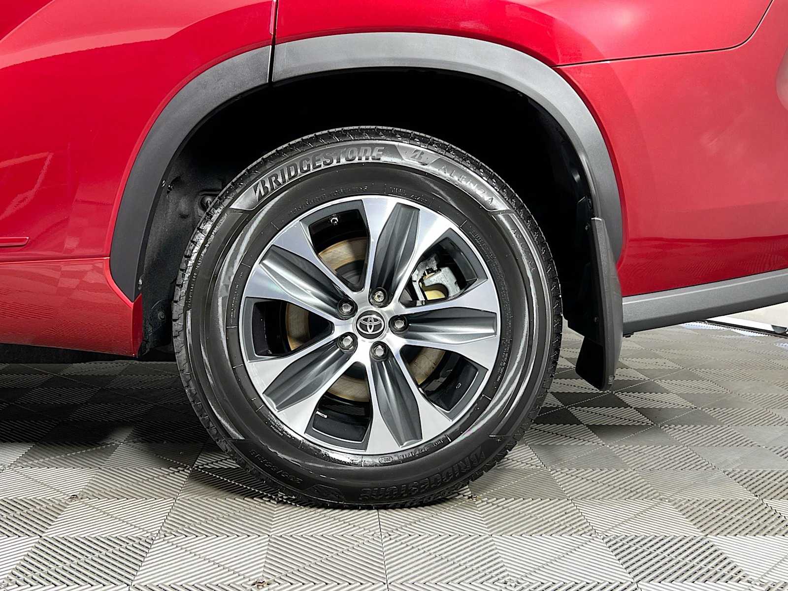2021 Toyota Highlander XLE - Photo 33