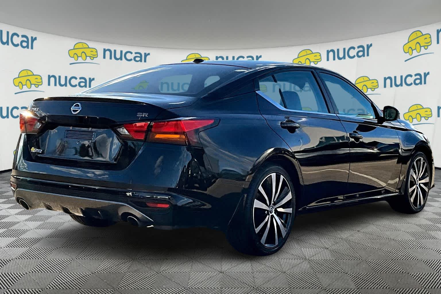 2020 Nissan Altima 2.5 SR - Photo 6