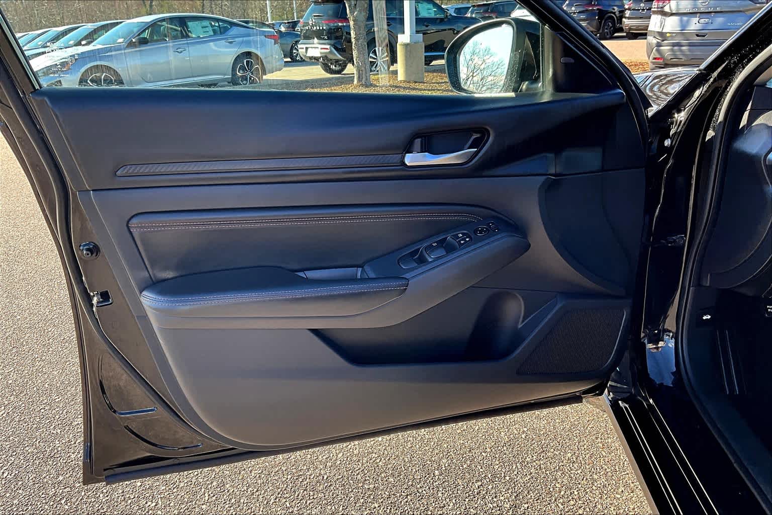 2020 Nissan Altima 2.5 SR - Photo 9