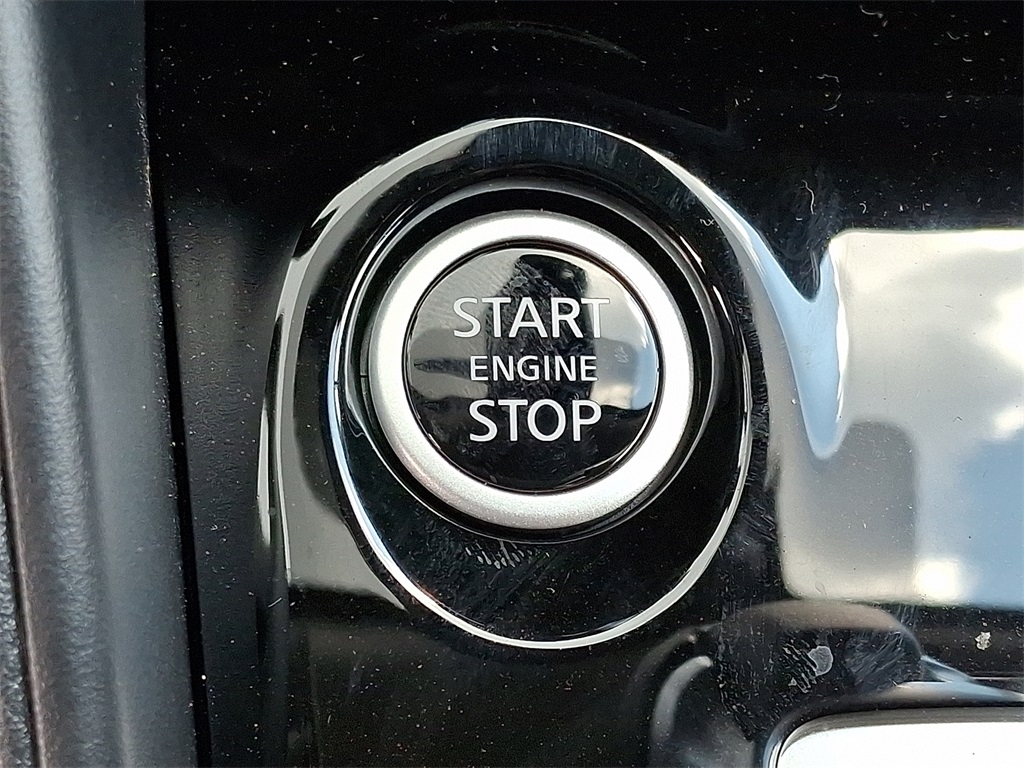 2025 Nissan Versa 1.6 SR - Photo 15