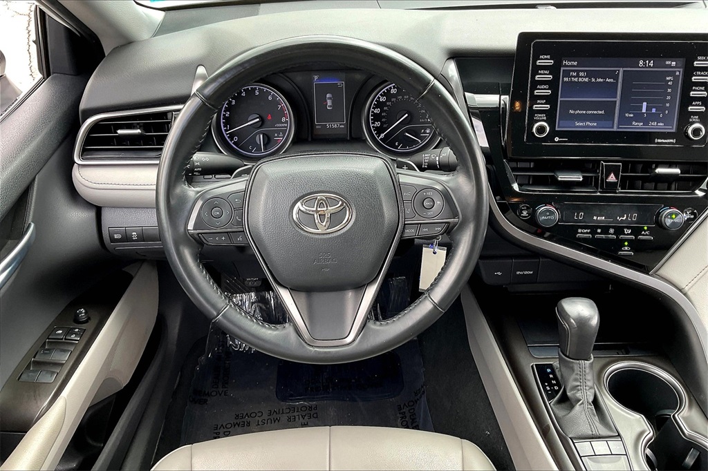 2023 Toyota Camry SE - Photo 16