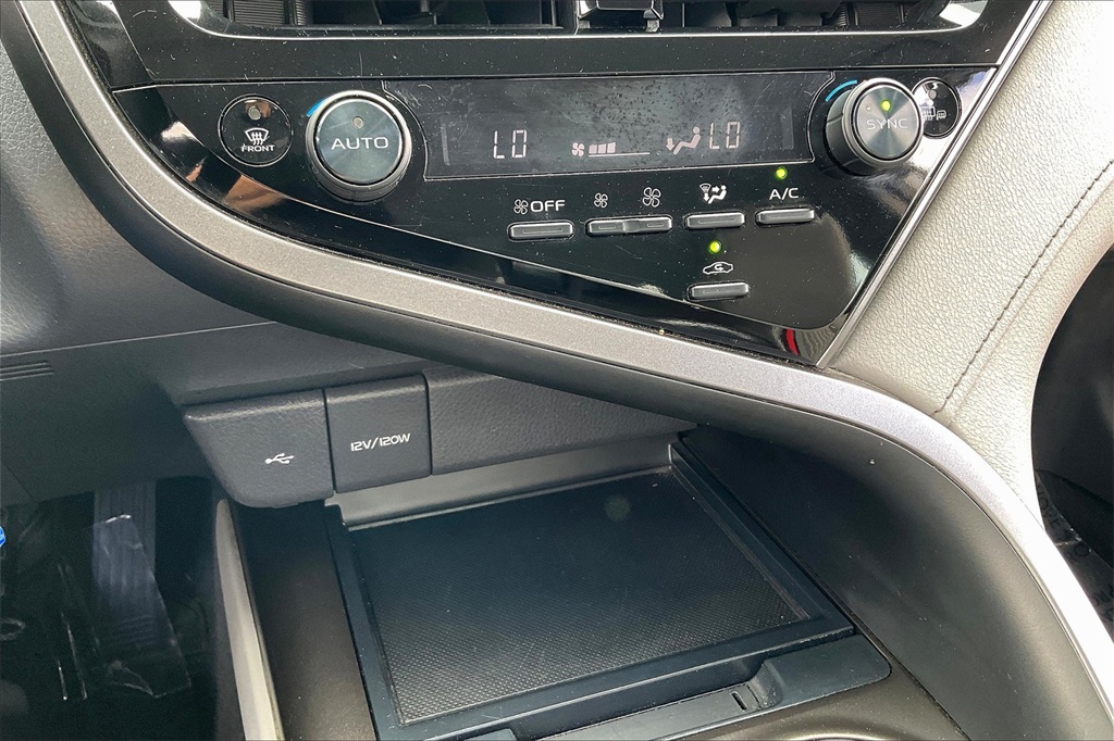 2023 Toyota Camry SE - Photo 24