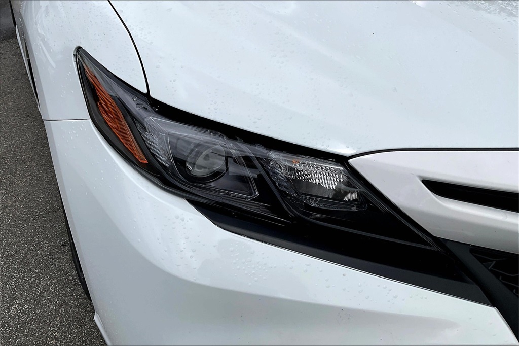 2023 Toyota Camry SE - Photo 28