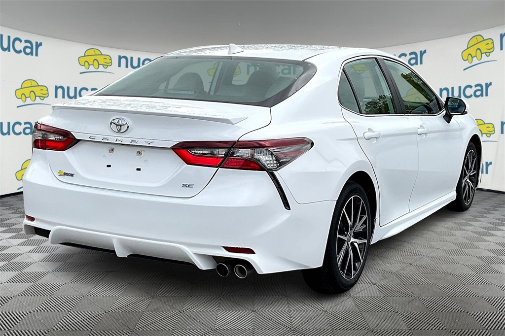 2023 Toyota Camry SE - Photo 6