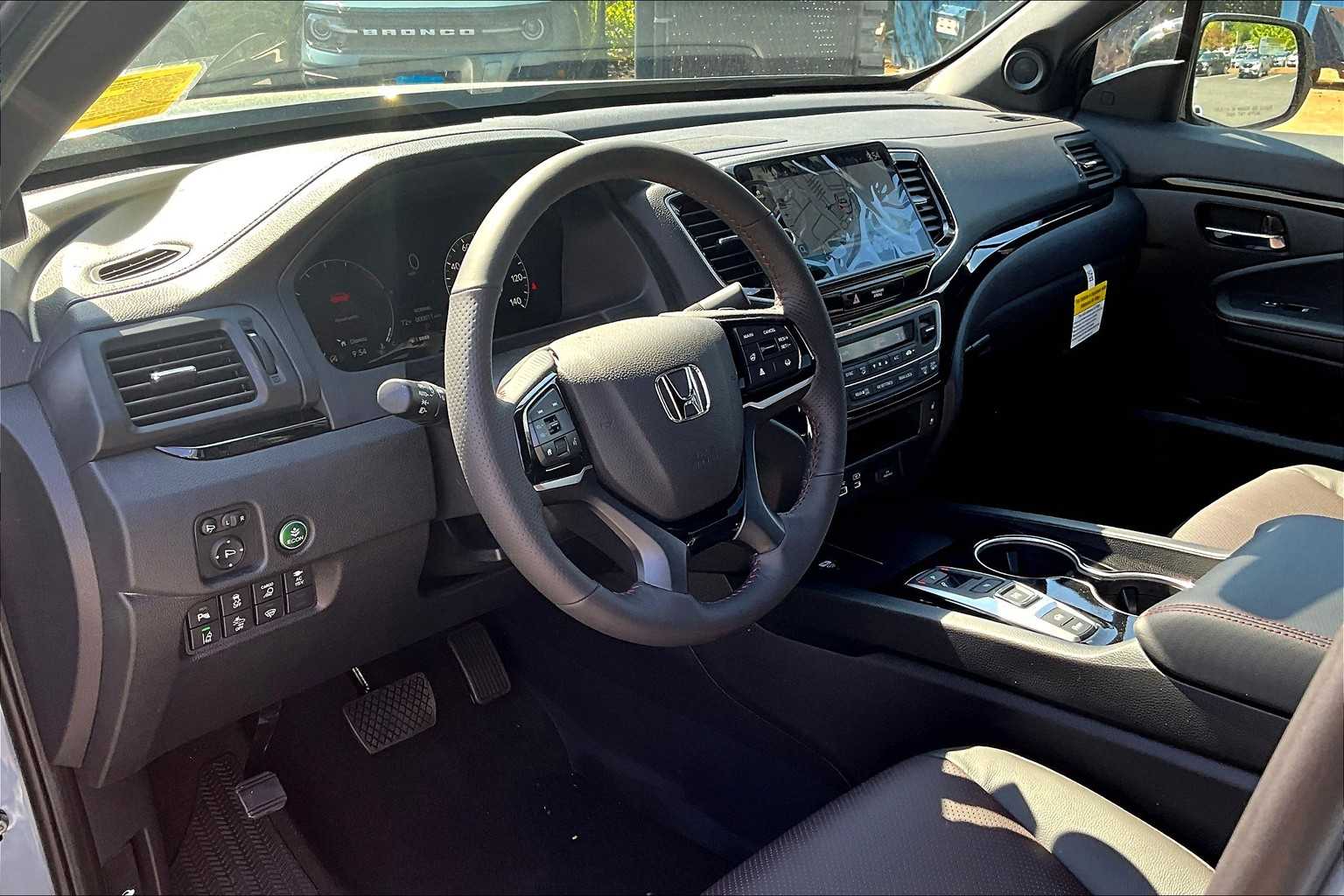 2025 Honda Ridgeline Black Edition - Photo 9