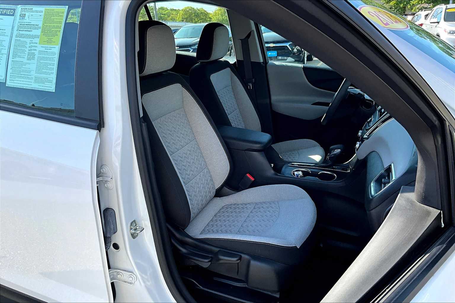 2023 Chevrolet Equinox LS - Photo 11