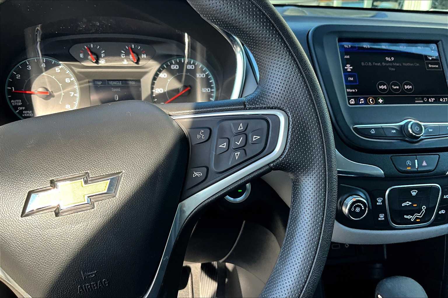 2023 Chevrolet Equinox LS - Photo 23