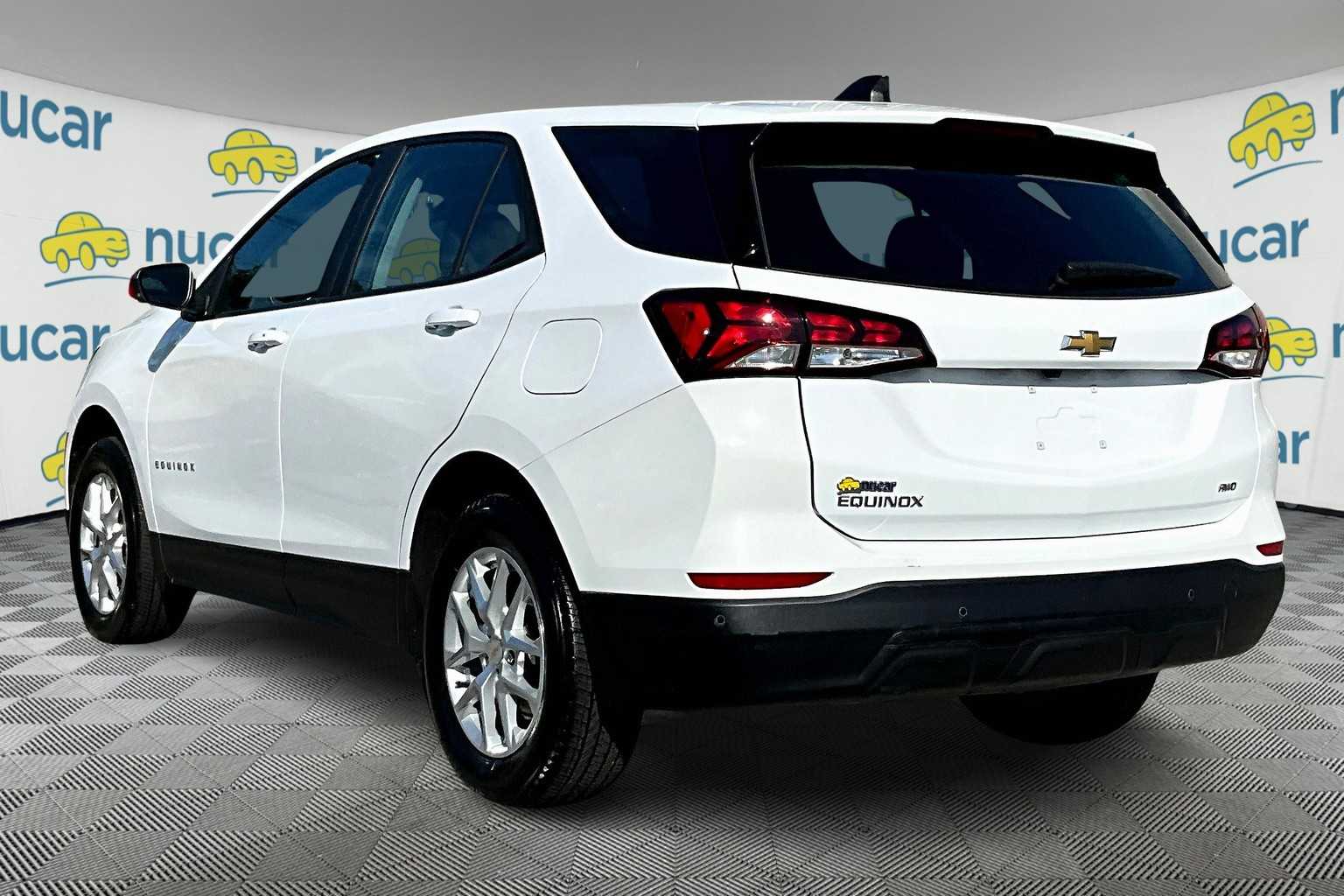 2023 Chevrolet Equinox LS - Photo 4