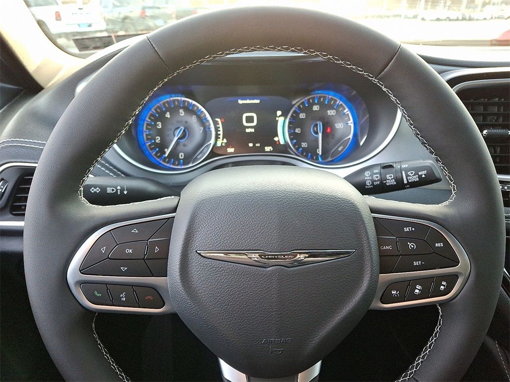 2026 Chrysler Pacifica Limited - Photo 18