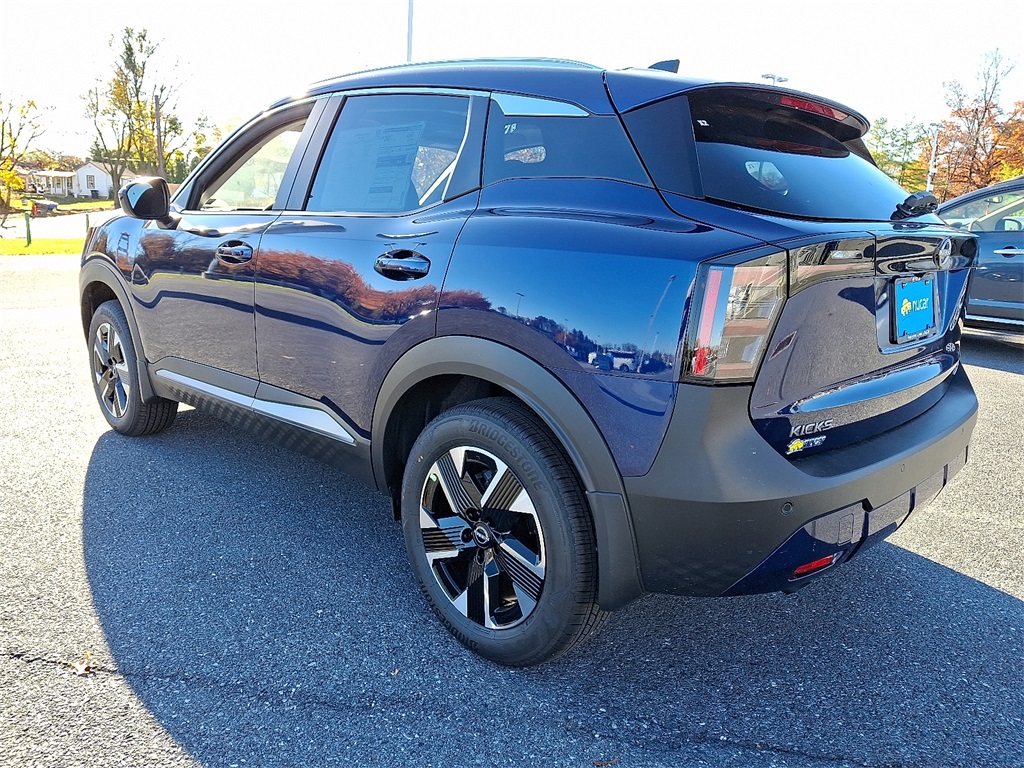 2026 Nissan Kicks SV - Photo 3