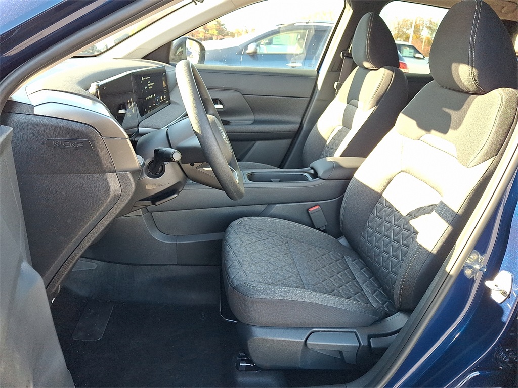 2026 Nissan Kicks SV - Photo 9