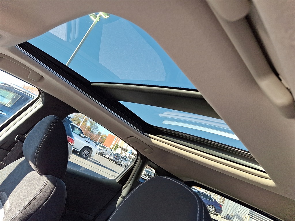 2026 Nissan Kicks SV - Photo 10