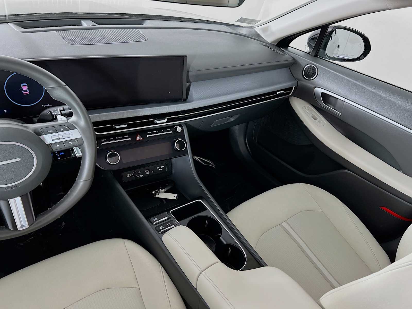 2024 Hyundai Sonata SEL - Photo 24