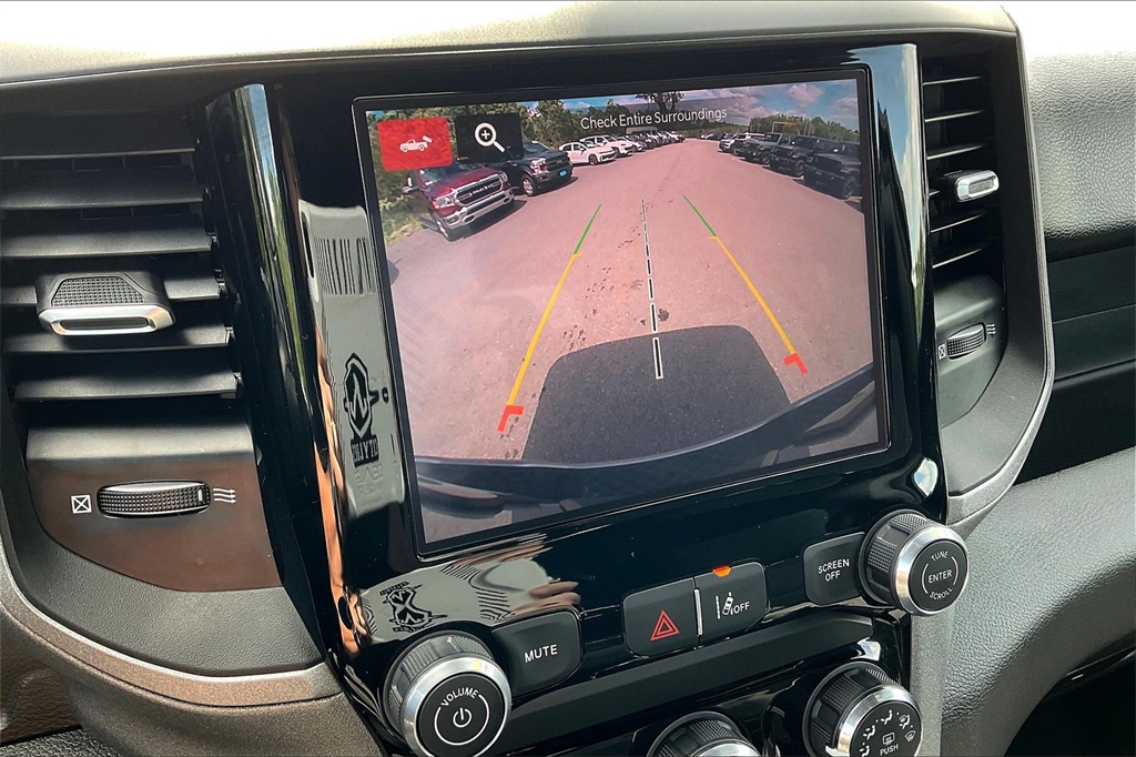 2025 Ram 1500 Tradesman - Photo 18