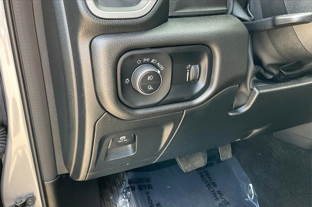 2025 Ram 1500 Tradesman - Photo 25