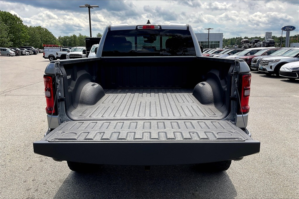 2025 Ram 1500 Tradesman - Photo 32