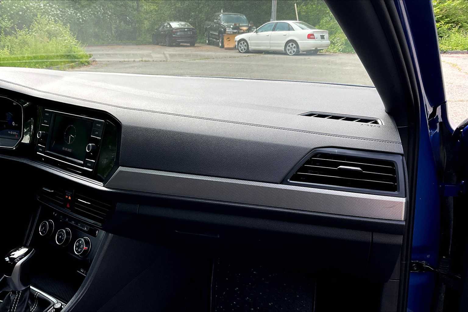 2024 Volkswagen Jetta Sport - Photo 13