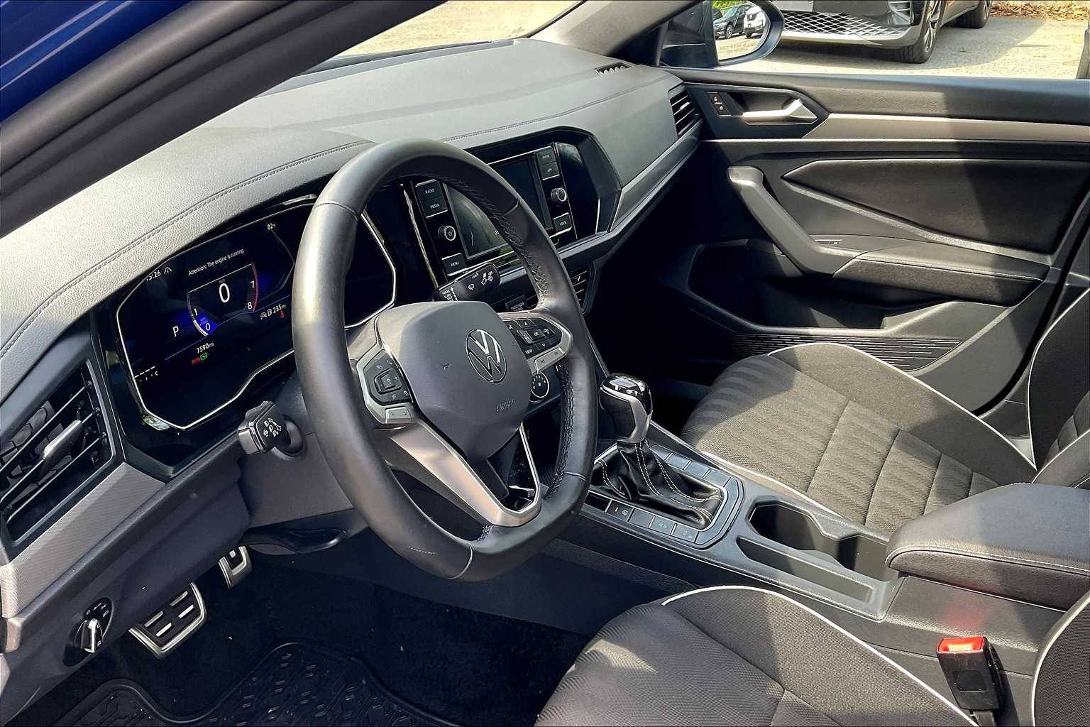 2024 Volkswagen Jetta Sport - Photo 8