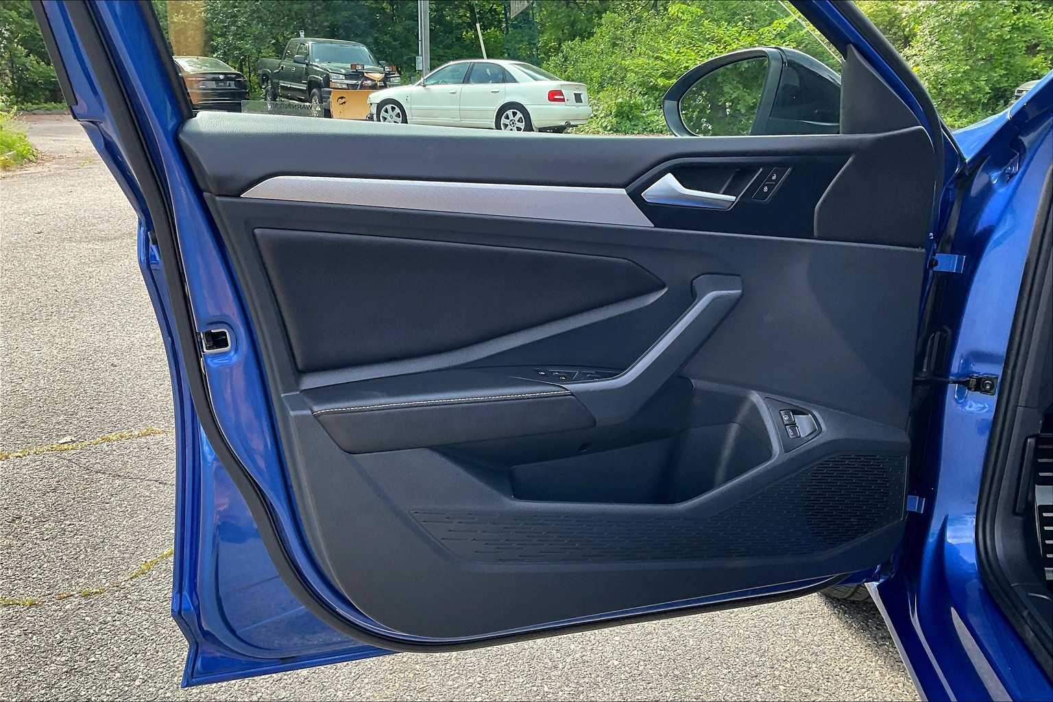 2024 Volkswagen Jetta Sport - Photo 9