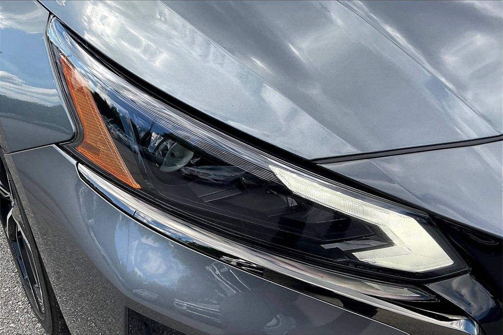 2023 Nissan Altima 2.5 SR - Photo 29